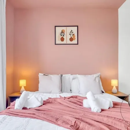 Sienna Longton Studio 2C - Wi-Fi, Alton Towers, Netflix Stoke-on-Trent Esterno foto